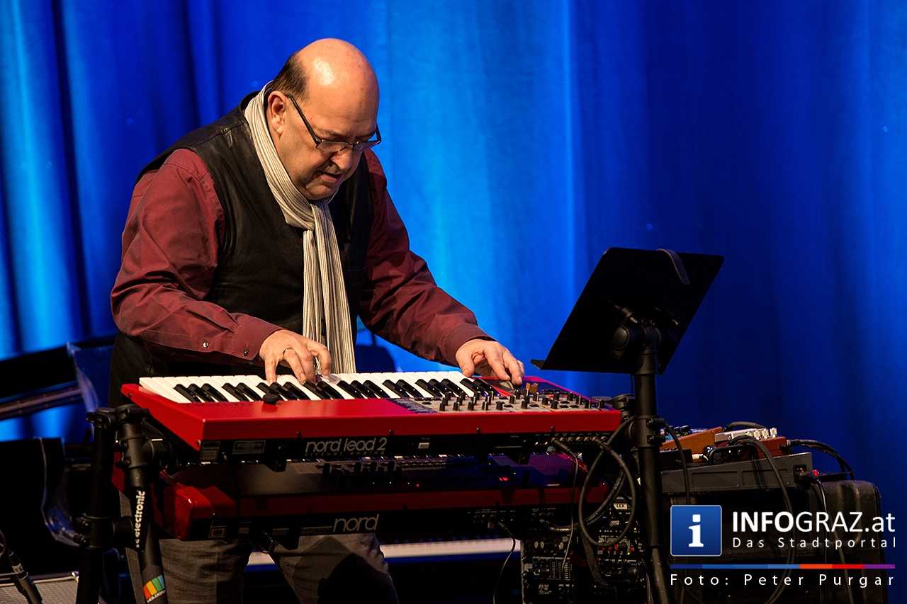 Sawoff / Meinhart - ‚Exit Universe’ - 002