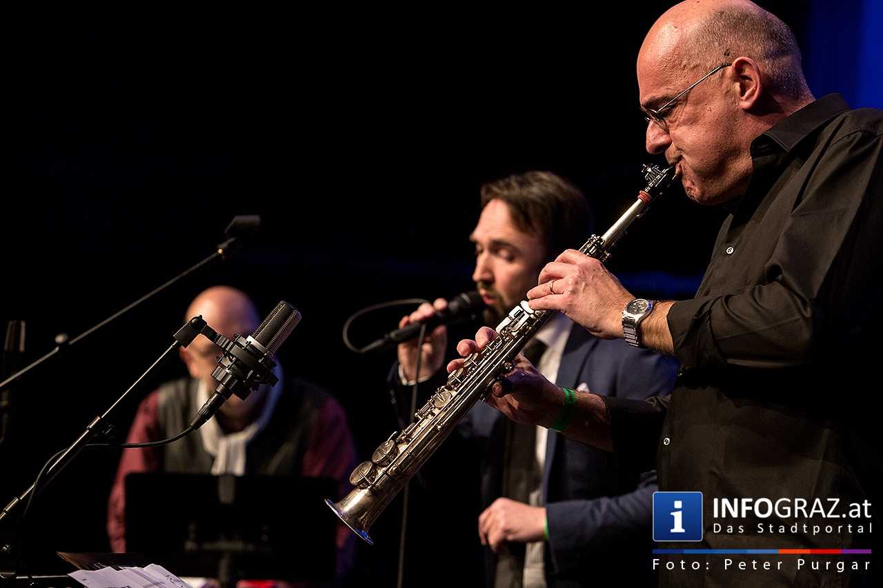 Sawoff / Meinhart - ‚Exit Universe’ - 011