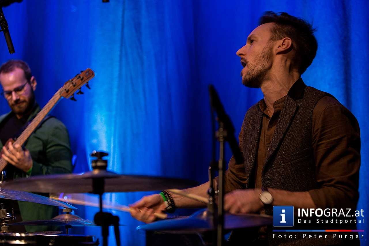 Sawoff / Meinhart - ‚Exit Universe’ - 013