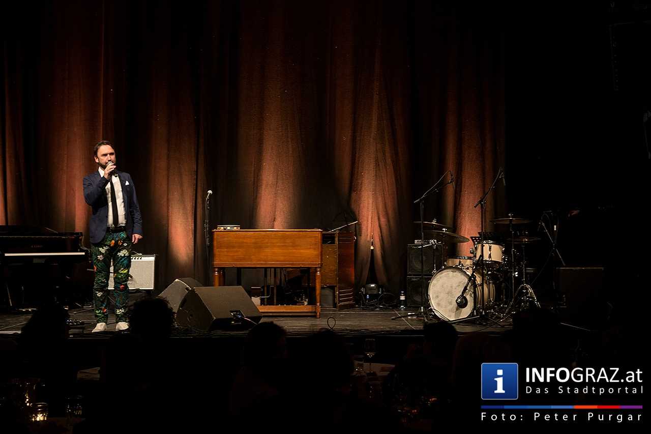 Raphael Wressnig – Hammond B-3 Orgel | Alex Schultz – Gitarre | Hans-Jürgen Bart – Schlagzeug - 001