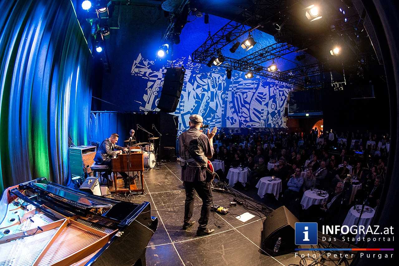 Raphael Wressnig – Hammond B-3 Orgel | Alex Schultz – Gitarre | Hans-Jürgen Bart – Schlagzeug - 017