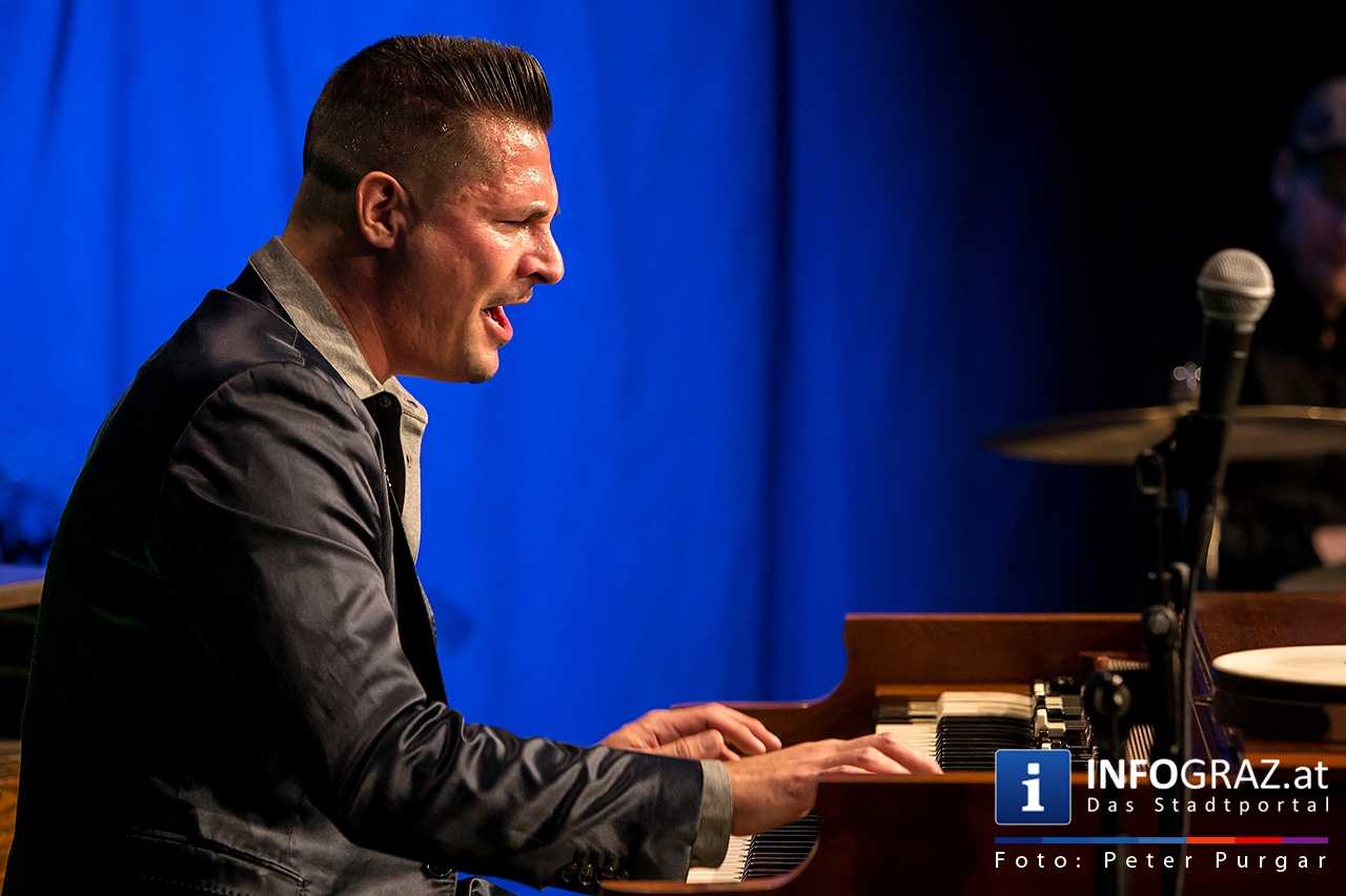 Raphael Wressnig – Hammond B-3 Orgel | Alex Schultz – Gitarre | Hans-Jürgen Bart – Schlagzeug - 021