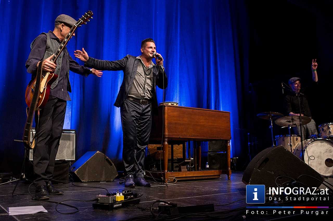 Raphael Wressnig – Hammond B-3 Orgel | Alex Schultz – Gitarre | Hans-Jürgen Bart – Schlagzeug - 027