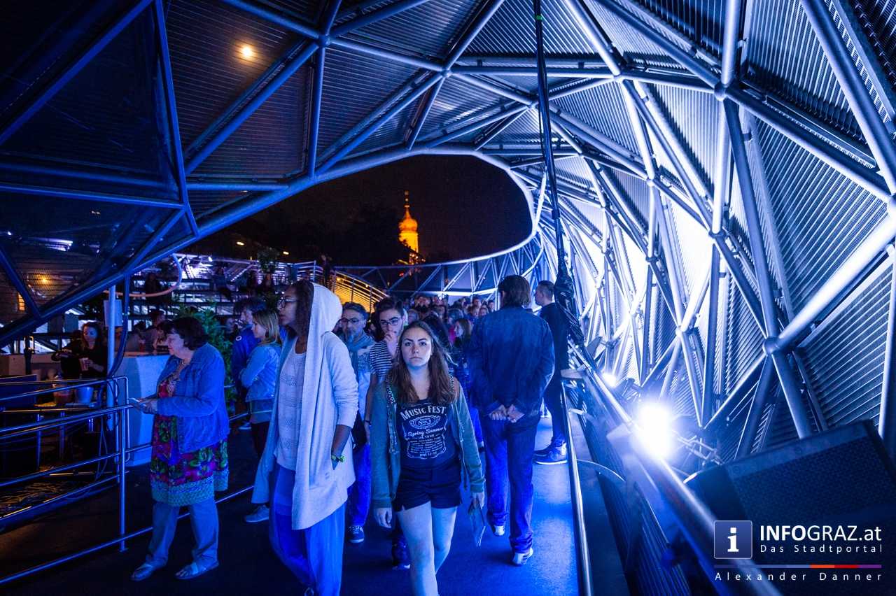 temporäre Transformation,zum Leben erweckte Gebäude,Straßen und Plätze,mit allen Sinnen,Klanglicht 2018 Graz,Lichtkunstfestival