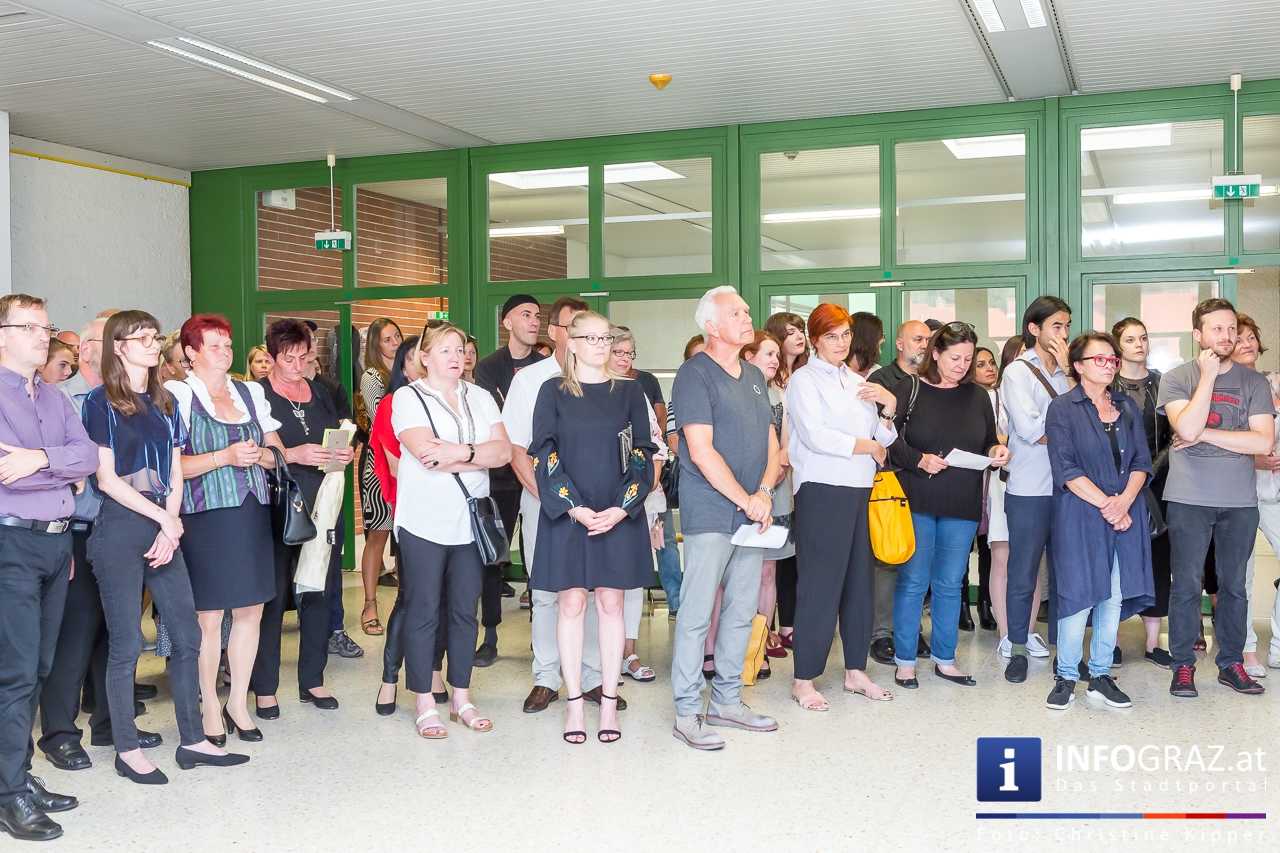 Ortweinschule Graz: Diplomarbeitsausstellung und Stipendienvergabe 2018 - 037