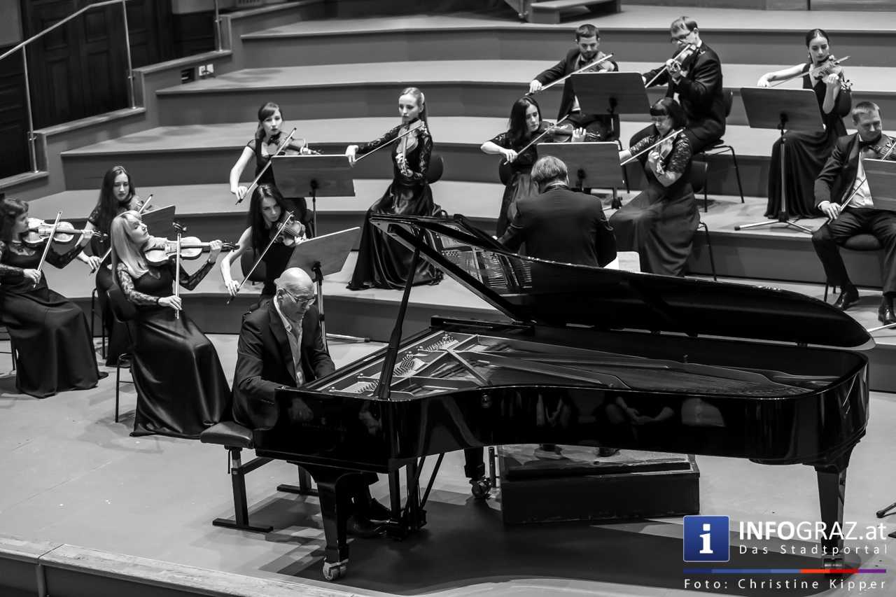 Andreas Woyke - Charity Konzert mit dem Russisch philharmonischen Kammerorchester ‚Klassika‘ - 020