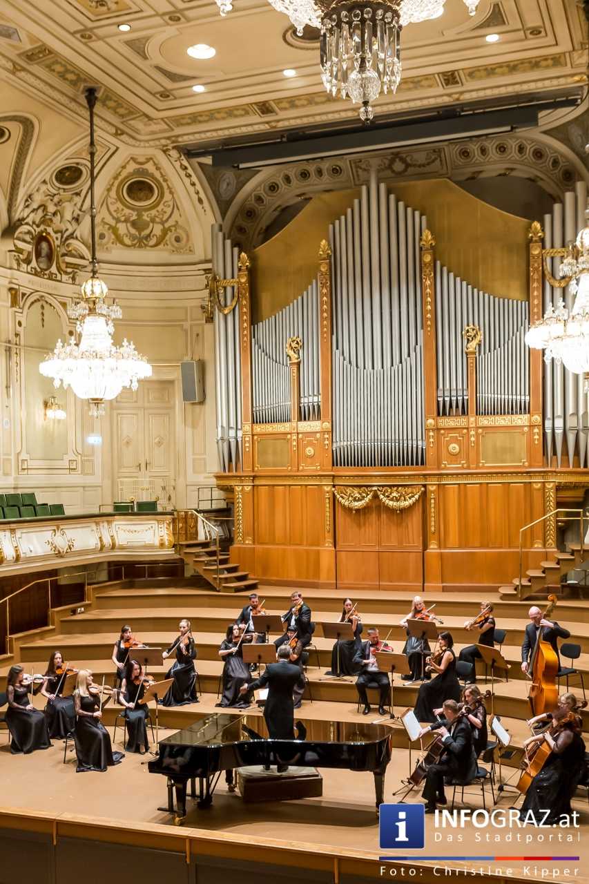 Andreas Woyke - Charity Konzert mit dem Russisch philharmonischen Kammerorchester ‚Klassika‘ - 063