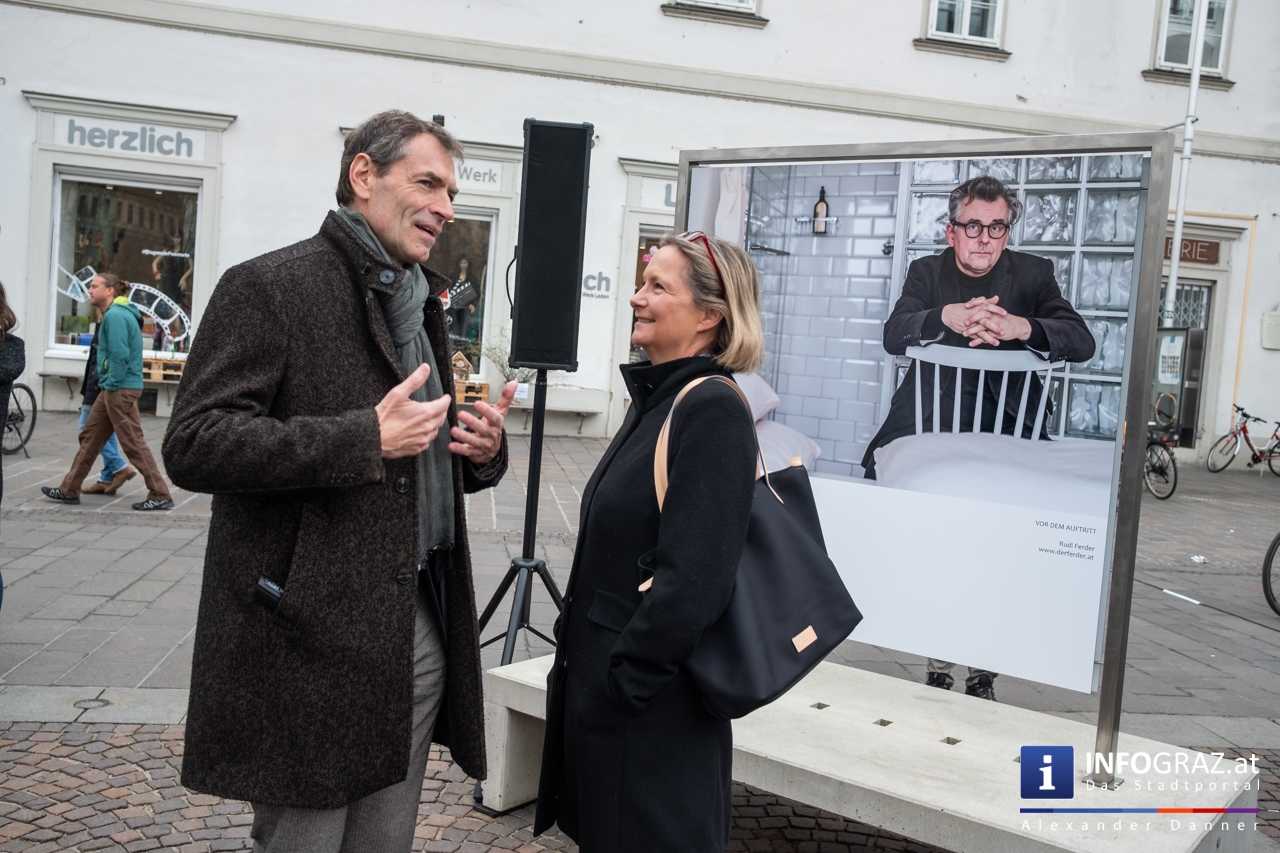 Open-Air-Ausstellung Menschenbilder 2019 - Gemeinschaftsfotoausstellung steirischer Berufsfotografen - Mariahilferplatz Graz - 023