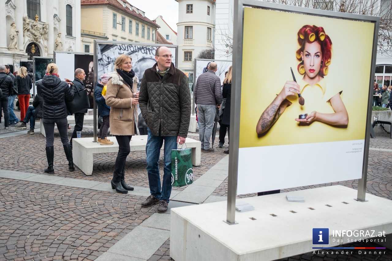 Open-Air-Ausstellung Menschenbilder 2019 - Gemeinschaftsfotoausstellung steirischer Berufsfotografen - Mariahilferplatz Graz - 034