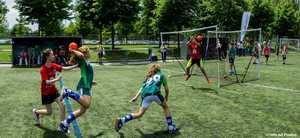 Handball,Sport Kinder,körperliche Aktivität,Bewegung,spielen,spiel,Mädchen,Spaß,Freude