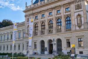 Karl-Franzens-Universität Graz,junge Menschen,Arbeitslose,Hauptgebäude,Uni,Architektur