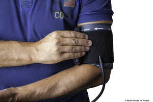 Blutdruckmessgerät,Thema Gesundheit,Bewegung,gesunde Lebensweise,Blutdruck,Gesundheitscheck