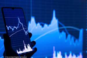 Künstliche Intelligenz,Trading,Chancen,Risiken,KI,analysieren,Experten,System